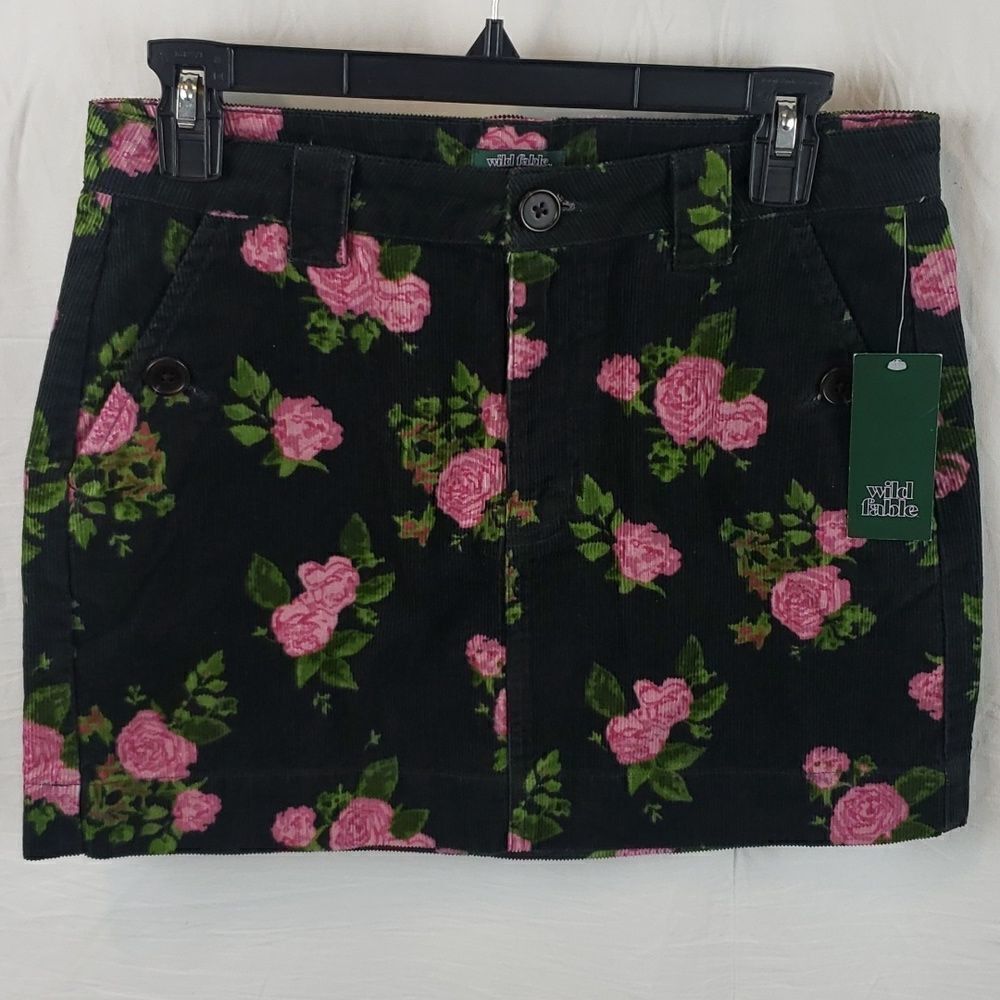 Wild Fable Women's 4 Black Corduroy Roses Mini Skirt